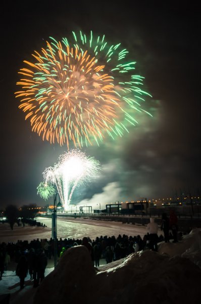 Telus Fire on Ice fireworks in the Old PortISO 200 - 20mm - f14 - 3 secs